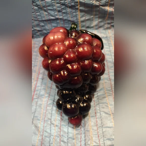 Blown Glass Cluster Of Grapes Red/Purple/Green - Picture 2 of 7